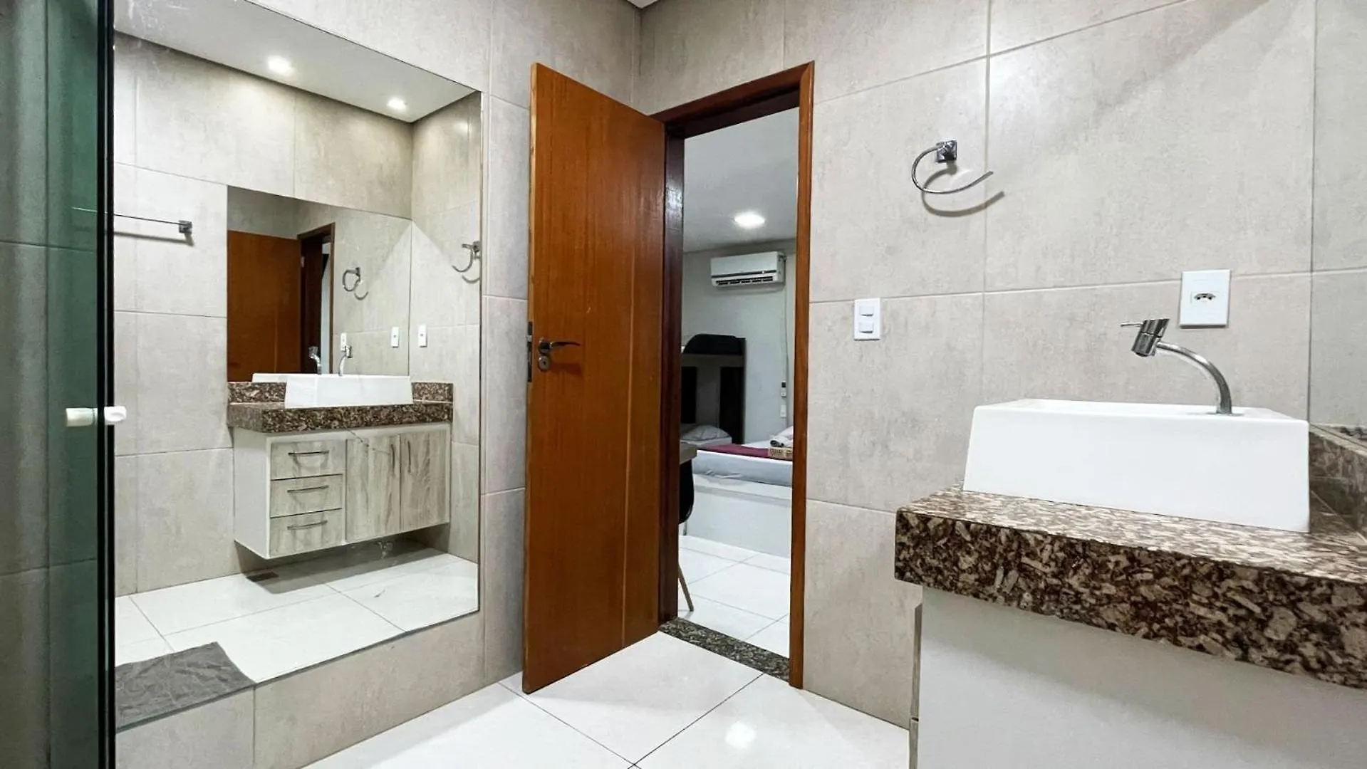 The Ferias | Suites Luxo Cabo Frio 0*,  Brezilya