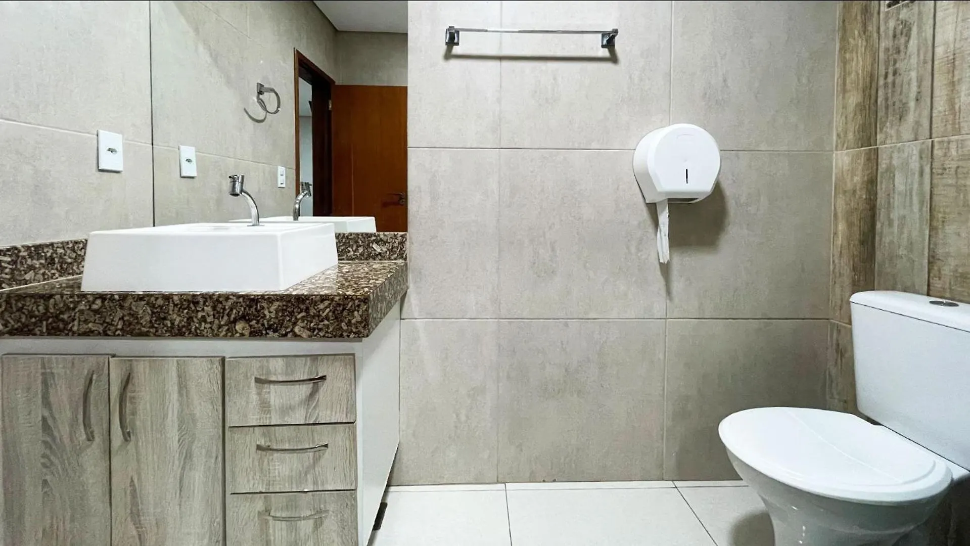 The Ferias | Suites Luxo Cabo Frio Konukevi